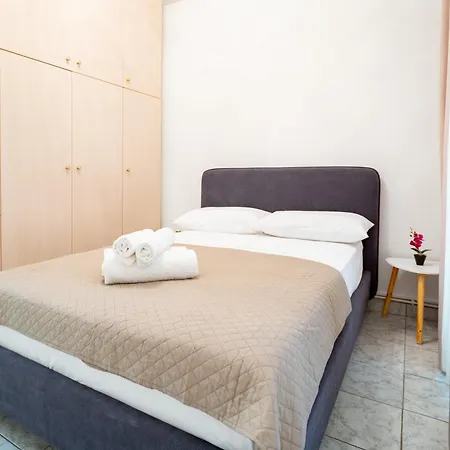 Neos Kosmos Metro St. 1 Bedroom Semi-Basement Flat Athens Exterior photo