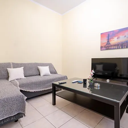 Neos Kosmos Metro St. 1 Bedroom Semi-Basement Flat Athens Exterior photo
