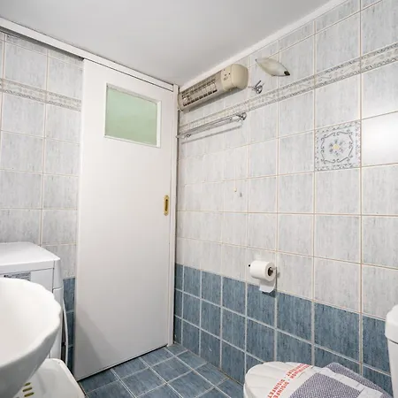 Neos Kosmos Metro St. 1 Bedroom Semi-Basement Flat Athens Exterior photo