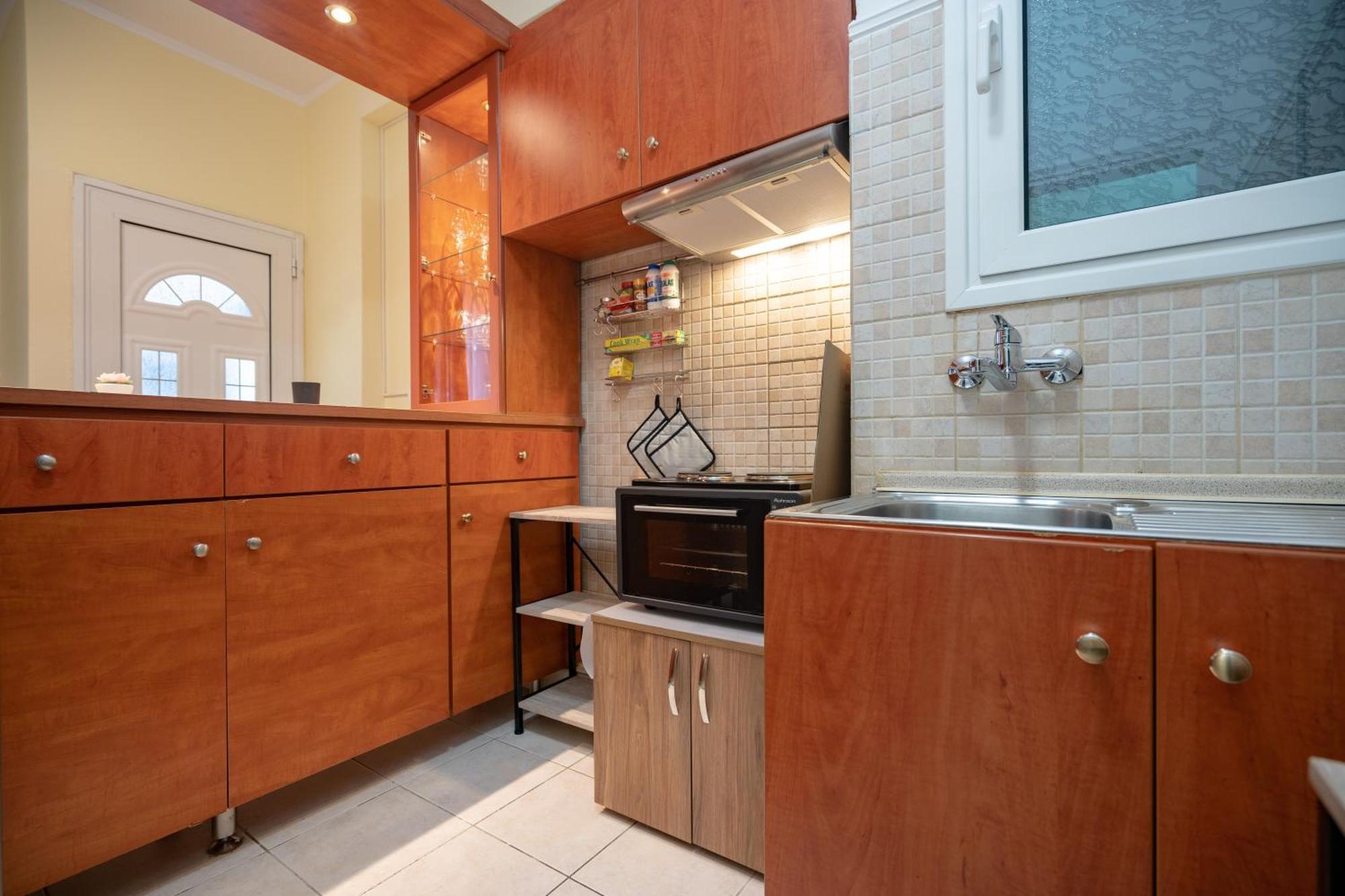Neos Kosmos Metro St. 1 Bedroom Semi-basement Flat Apartment