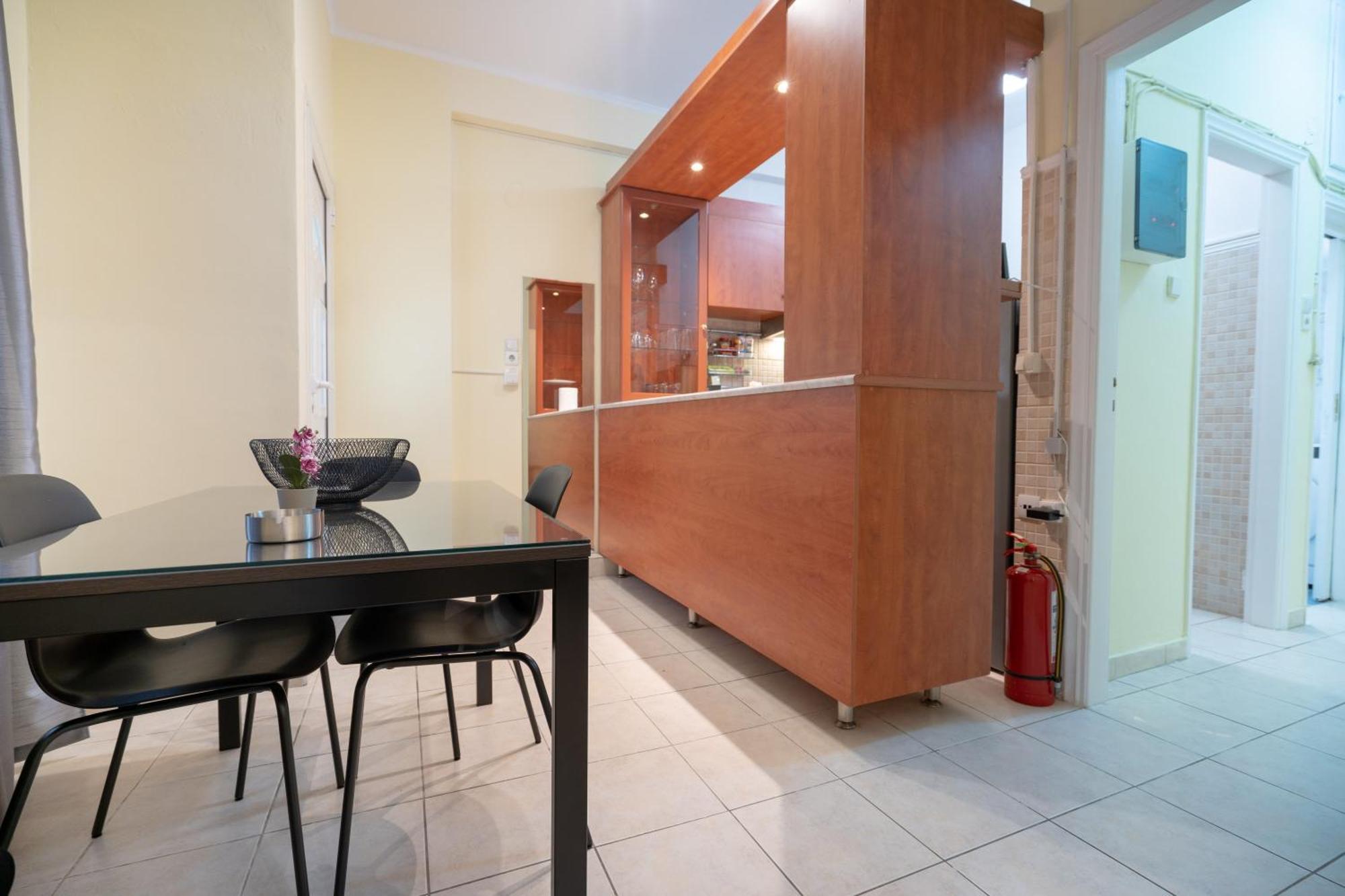 Neos Kosmos Metro St. 1 Bedroom Semi-basement Flat *