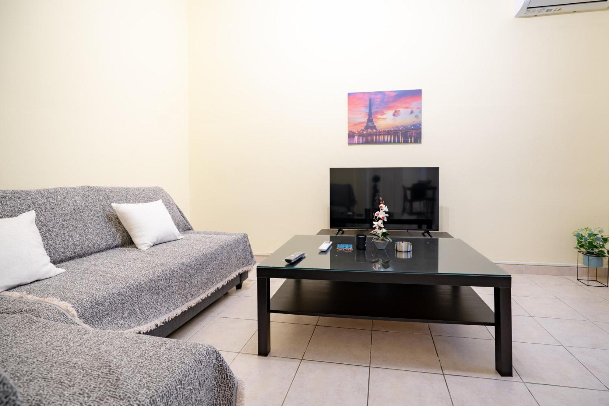 Neos Kosmos Metro St. 1 Bedroom Semi-basement Flat Apartment *