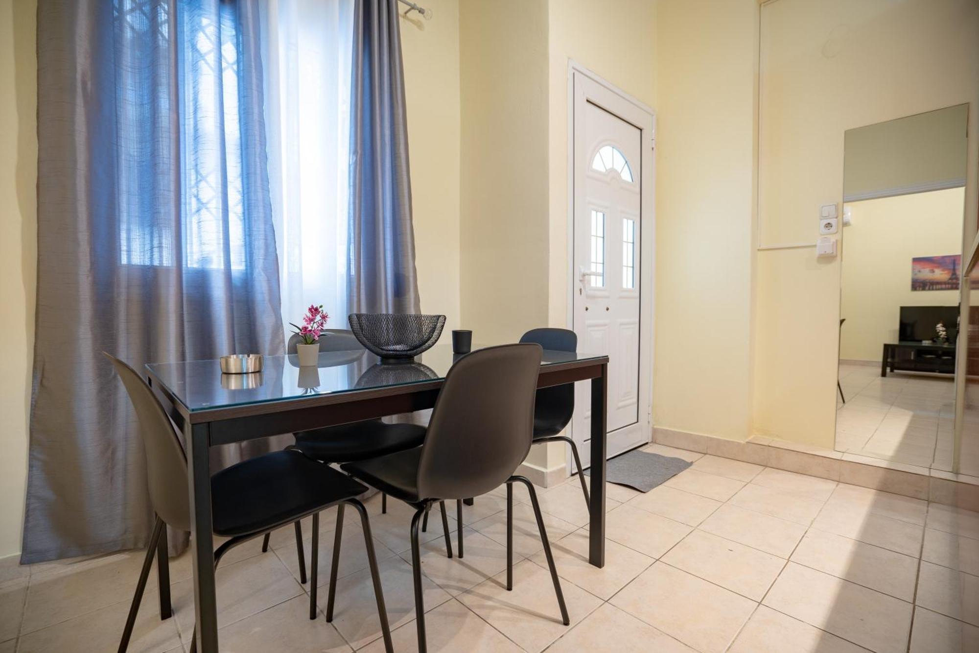Neos Kosmos Metro St. 1 Bedroom Semi-basement Flat Apartment Athens